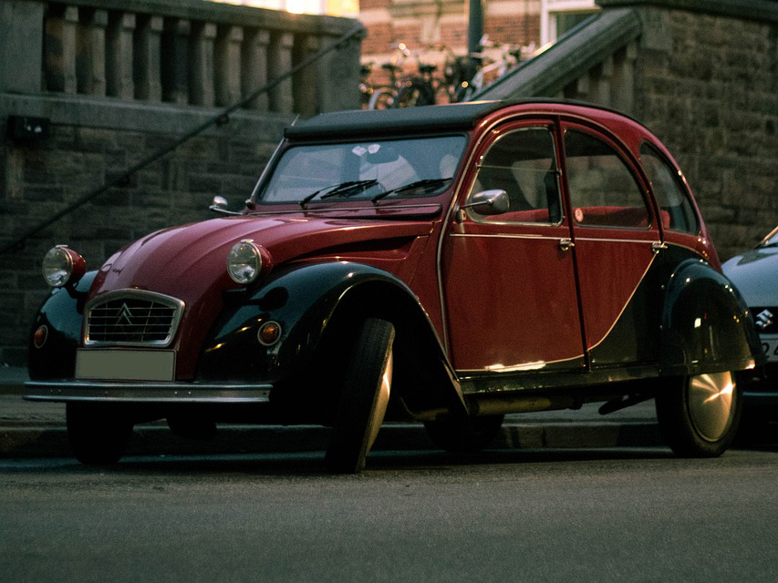 Autofahrerinnen und Autofahrer sind eine wichtige Zielgruppe der Mobilitätsclubs