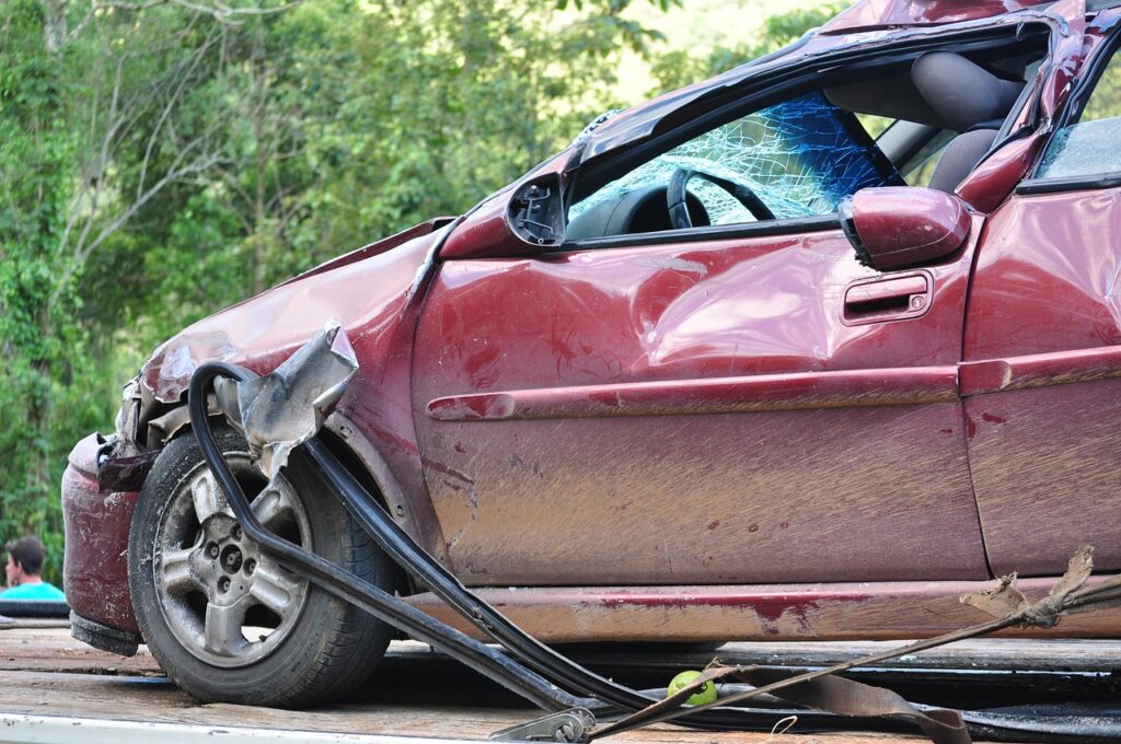 Bei einem Unfall kann ein Automobilclub wichtige Hilfeleistungen erbringen